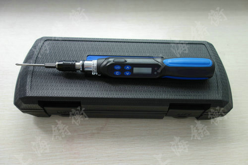 ���@Ť������