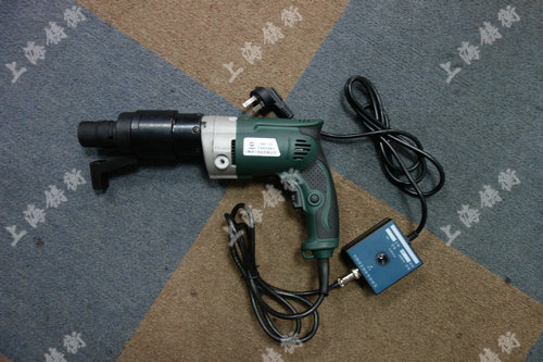 電動扭矩扳手