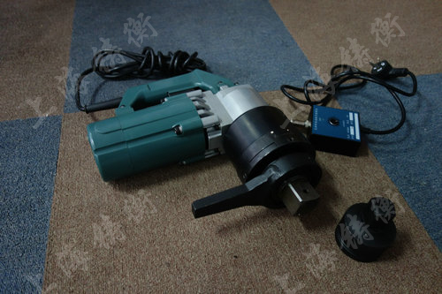 電動扭矩扳手