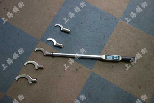 ���@Ť������