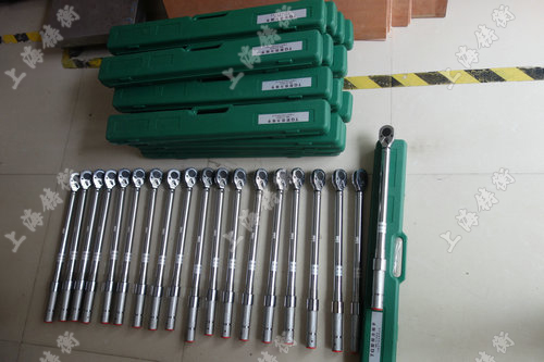 �A��ʽŤ������