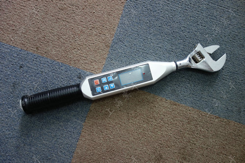 ���@Ť������