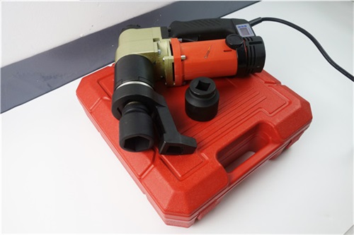 �ߏ�(qi��ng)��˨늄�(d��ng)Ť�ذ���