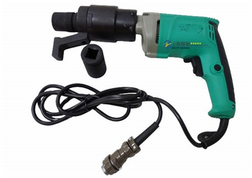 �F��ʩ���ö�Ť��늄Ӱ��� �b����˨�o�_���߾��ȶ���ֵ늄Ӱ���