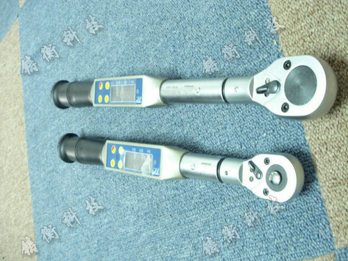 數(shù)顯扭矩扳手