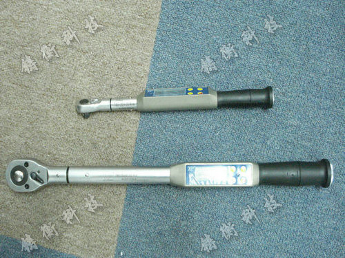 數顯扭力扳手圖片