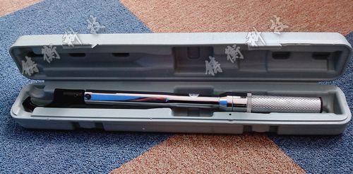 預置式扭矩扳手